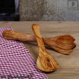  salad servers out of olive wood - a must have