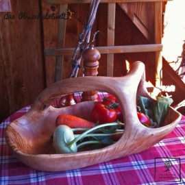 Big bowl for fruits or other vegetable. Very decorative, 100% handmade out of olive wood